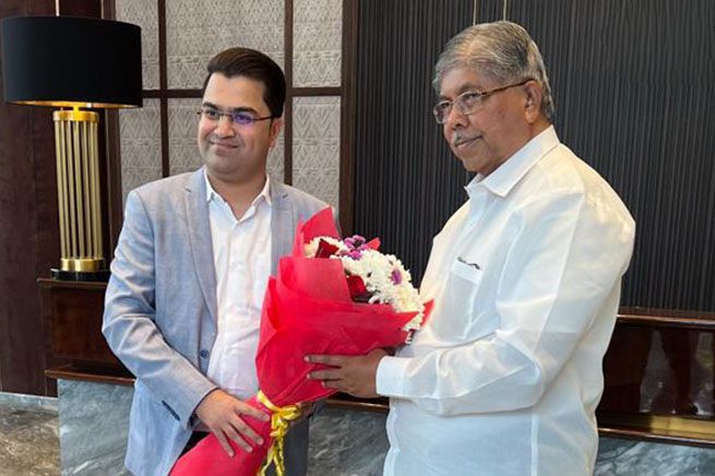 CA Abhay Bhutada with Shri Chandrakant Patil, Member of Maharashtra Assembly